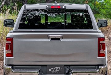 2019-2026 RAM 1500, W/O RamBox, W/O Multi-Tailgate, Access Vanish® Roll-Up Tonneau Cover